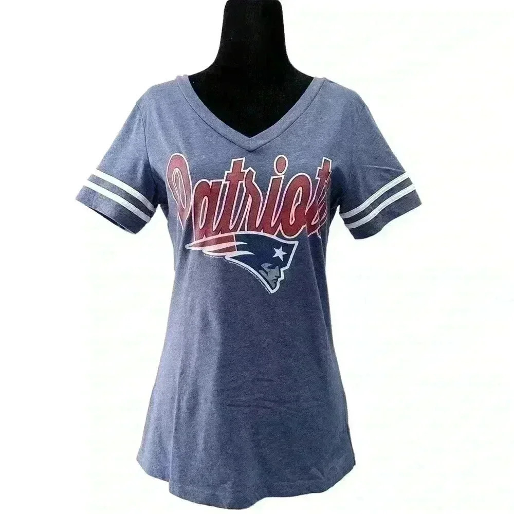 NFL New England Patriots T-Shirt Short Sleeve V Neck Blue Red Small